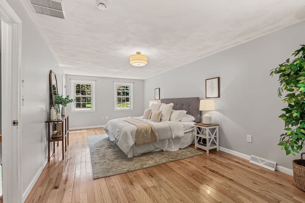 Single Family Residence at 394 Old Farm Rd, Franklin MA 02038, photo 25 of 42