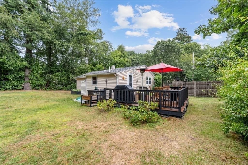 18 Carol Ave, Pembroke MA 02359 photo 23