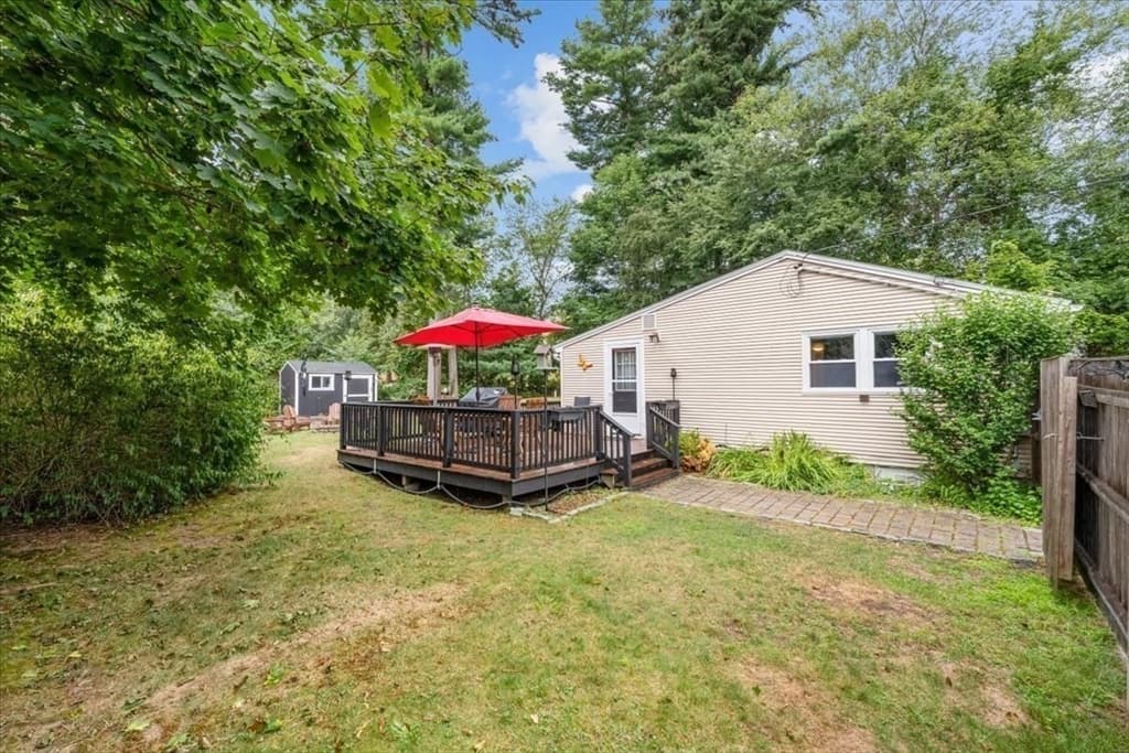 18 Carol Ave, Pembroke MA 02359 photo 22