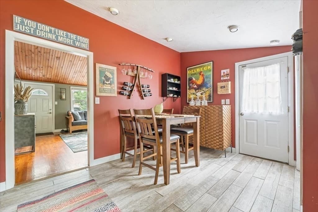 18 Carol Ave, Pembroke MA 02359 photo 9