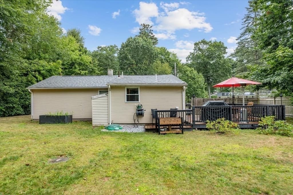 18 Carol Ave, Pembroke MA 02359 photo 21