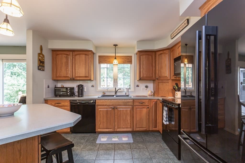 3235 Sharps Lot Rd, Dighton MA 02715 photo 6