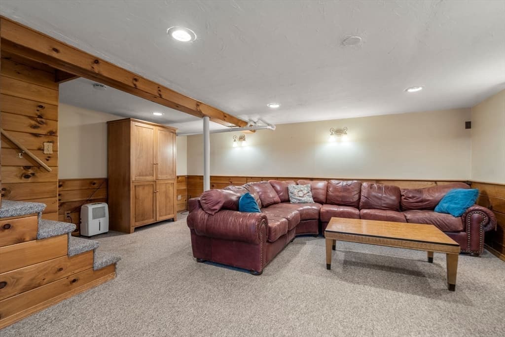 28 Maplewood Rd, Worcester MA 01602 photo 30
