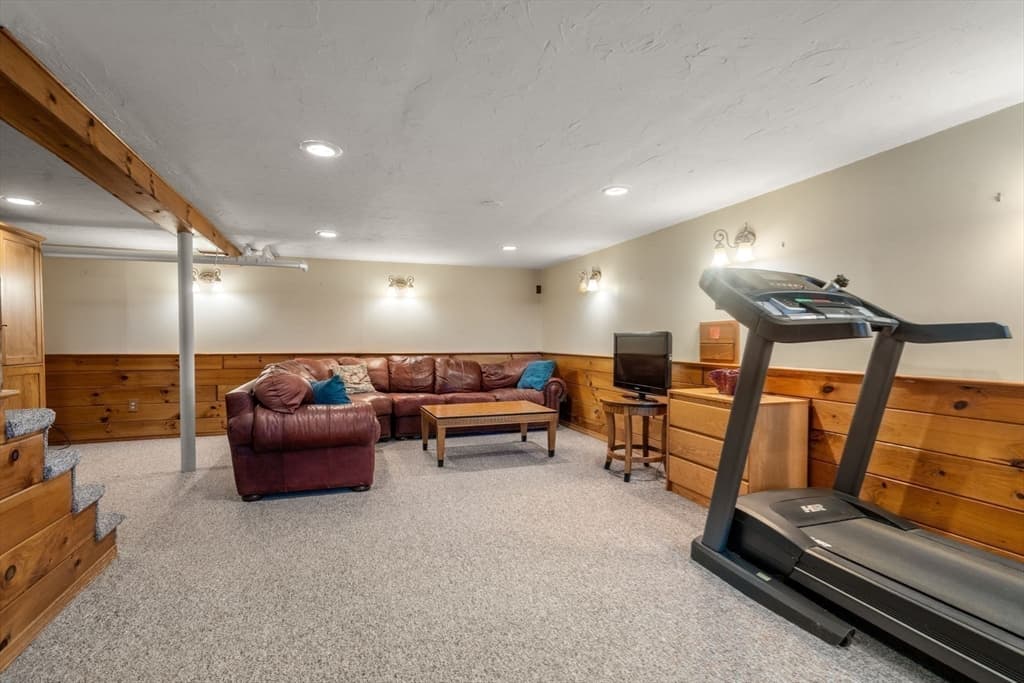 28 Maplewood Rd, Worcester MA 01602 photo 31