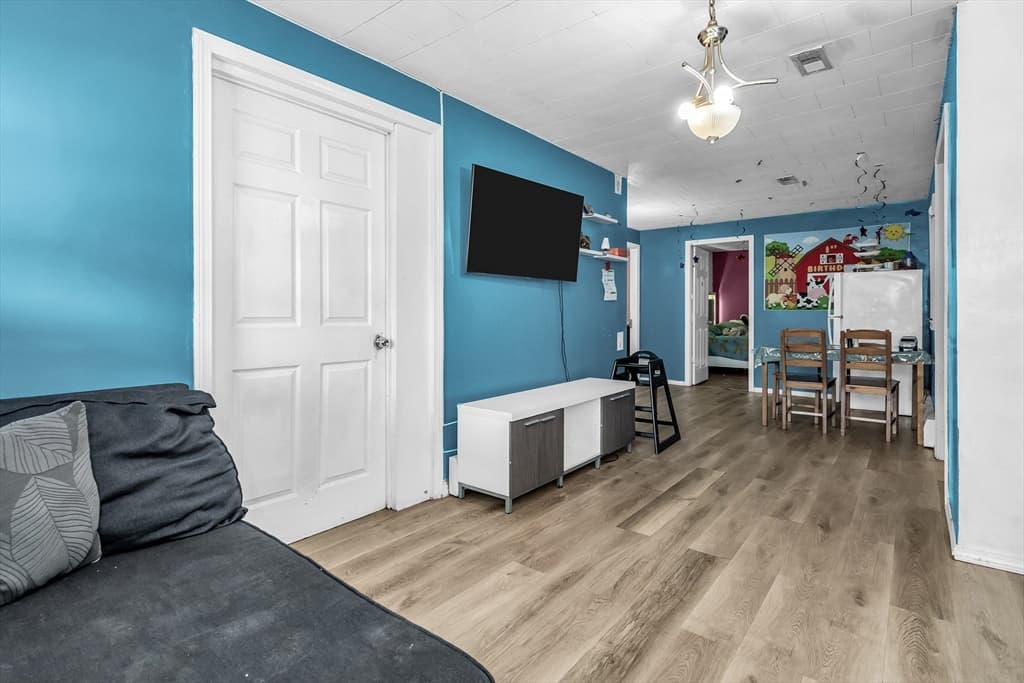 28 Exchange St, Lawrence MA 01841 photo 5