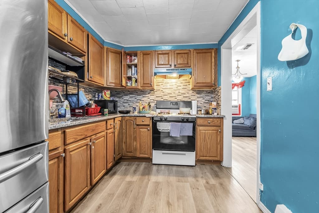 28 Exchange St, Lawrence MA 01841 photo 10