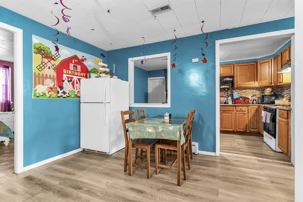 28 Exchange St, Lawrence MA 01841 photo 4