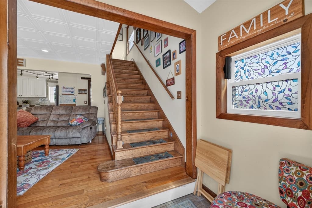 208 Hudson St, Fall River MA 02720 photo 22