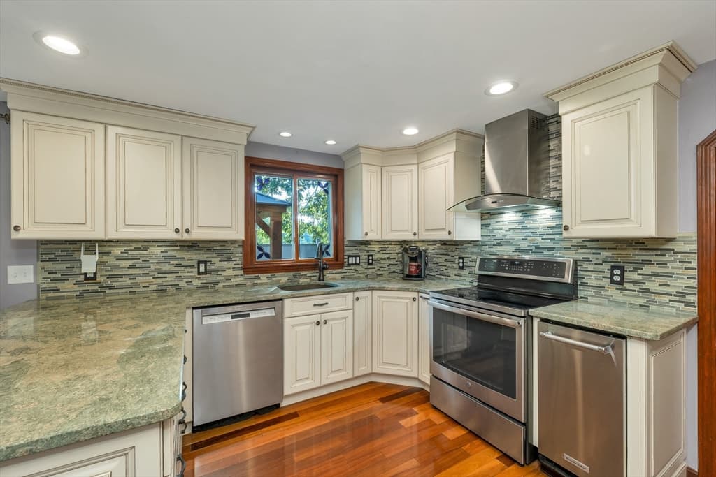 160 Pelczar Rd, Dracut MA 01826 photo 6