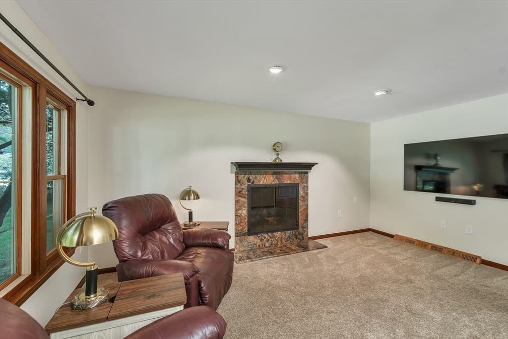 160 Pelczar Rd, Dracut MA 01826 photo 17