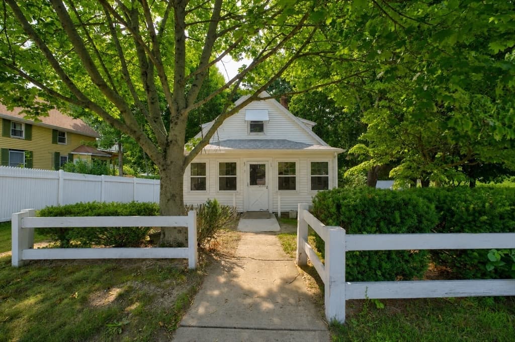 3 Lawton Street, Taunton MA 02780 photo 3