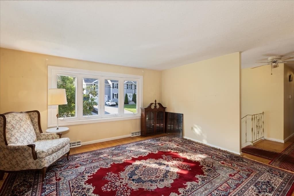 15 Blue Jay Avenue, Dracut MA 01826 photo 12