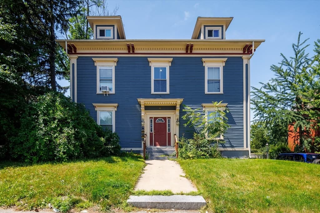 16 West Street # 3, Worcester MA 01609
