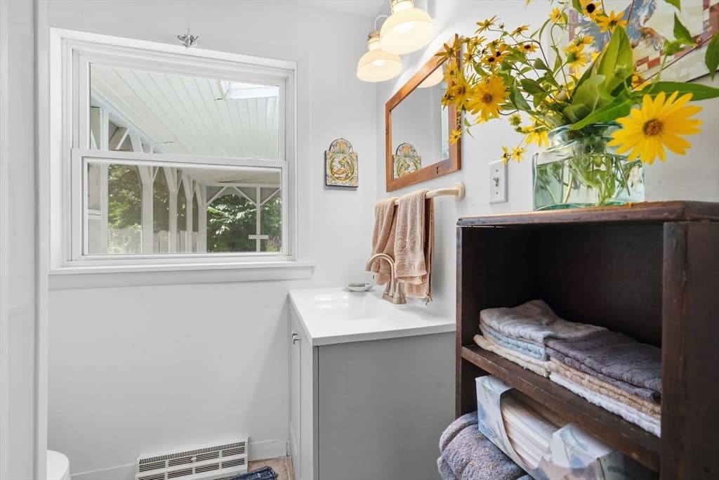 3057 Palmer St, Palmer MA 01069 photo 16