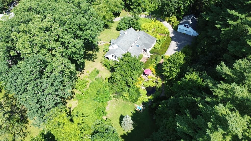 3057 Palmer St, Palmer MA 01069