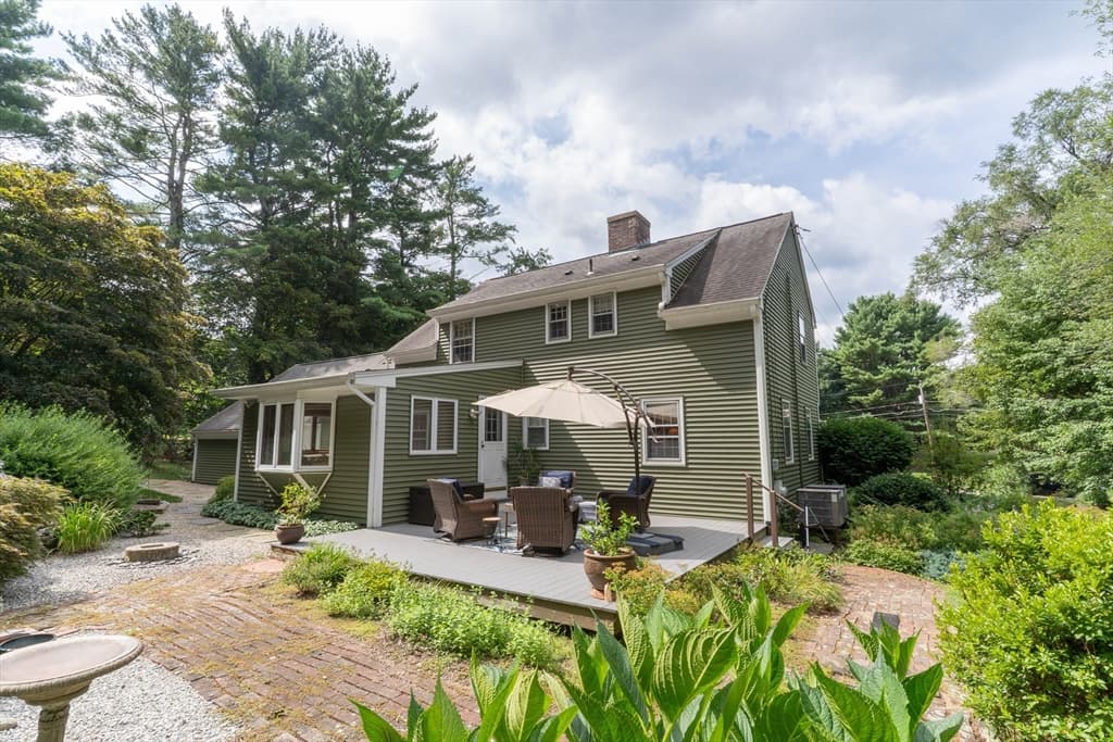 Single Family Residence at 32 Mcgregory Rd, Sturbridge MA 01566, Sturbridge, photo 38 of 42