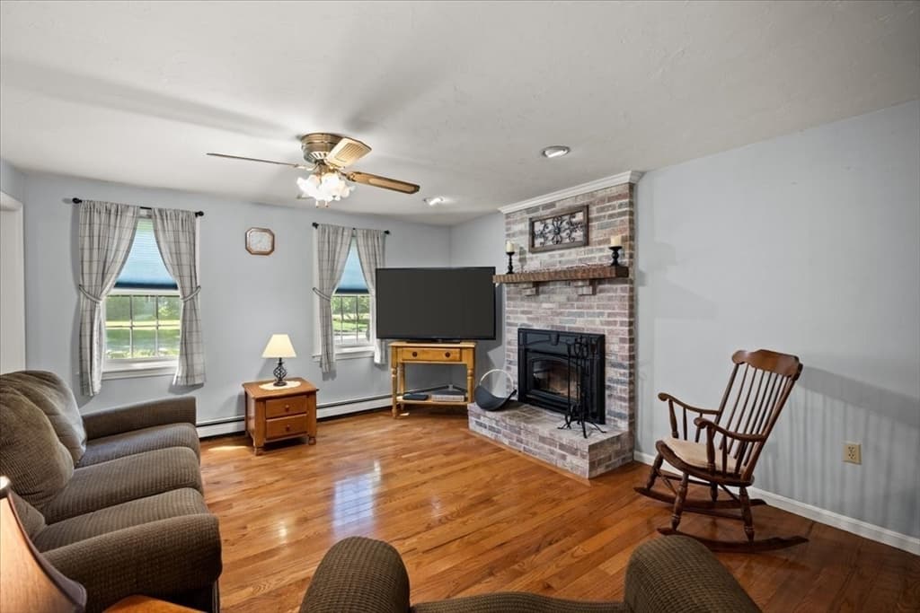 461 Hodges St, Taunton MA 02780 photo 23