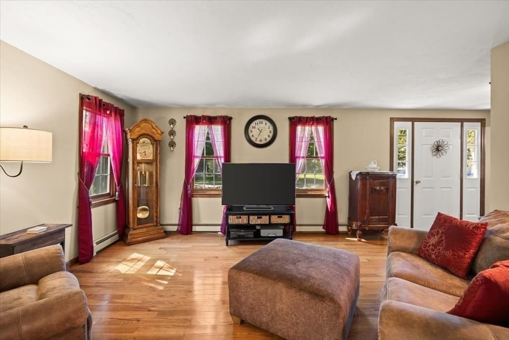 461 Hodges St, Taunton MA 02780 photo 13