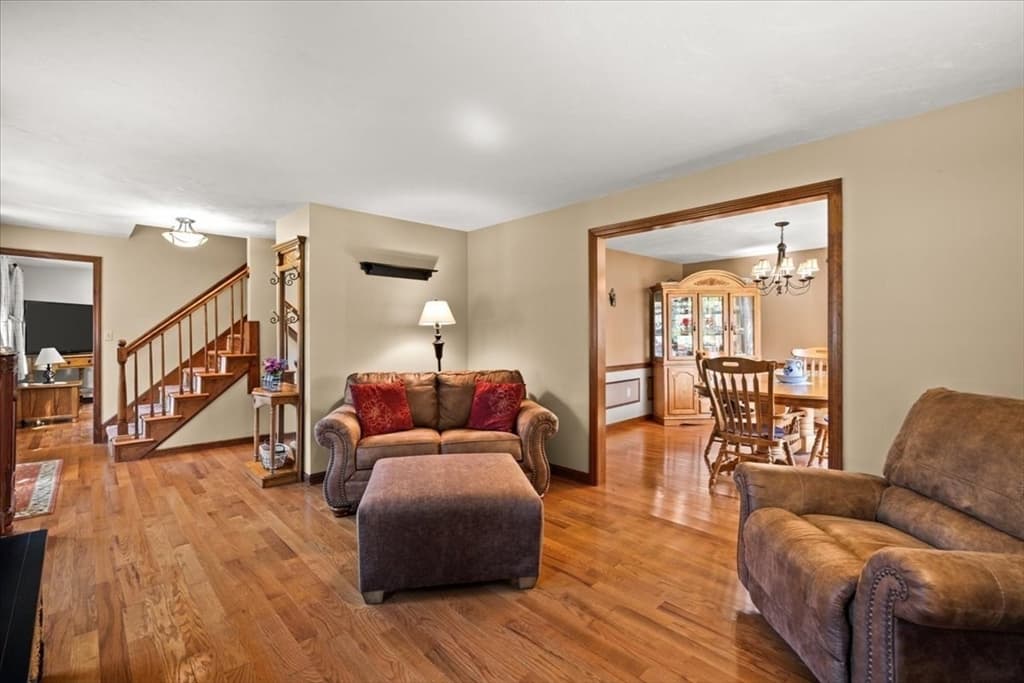 461 Hodges St, Taunton MA 02780 photo 12