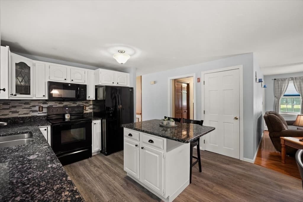 461 Hodges St, Taunton MA 02780 photo 18