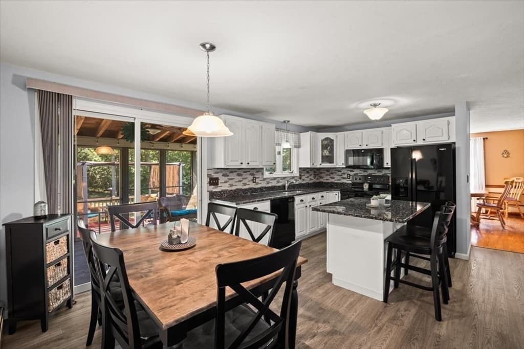461 Hodges St, Taunton MA 02780 photo 19