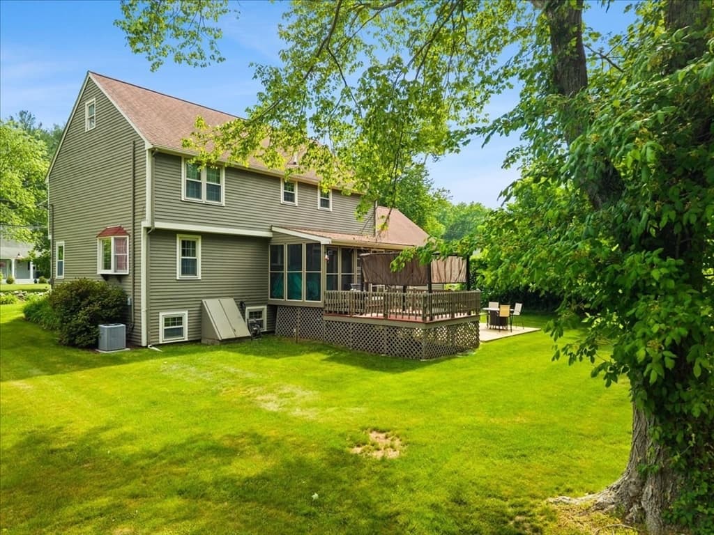 461 Hodges St, Taunton MA 02780 photo 8