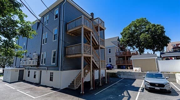 18 Fitzhenry Square, Revere MA 02151 photo 6