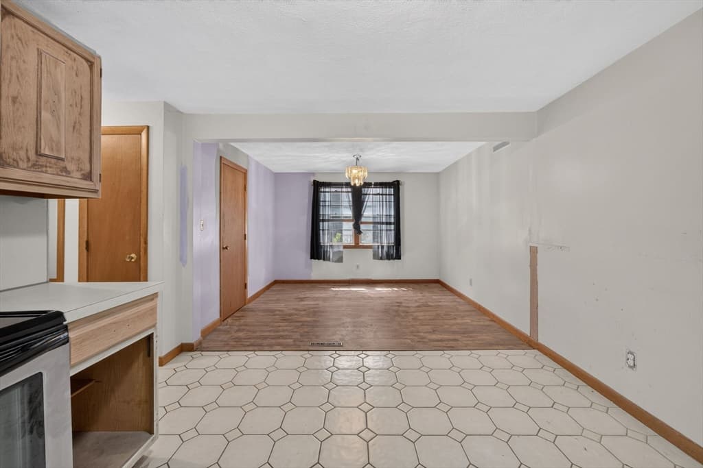 39 Mountain Ave, Saugus MA 01906 photo 9