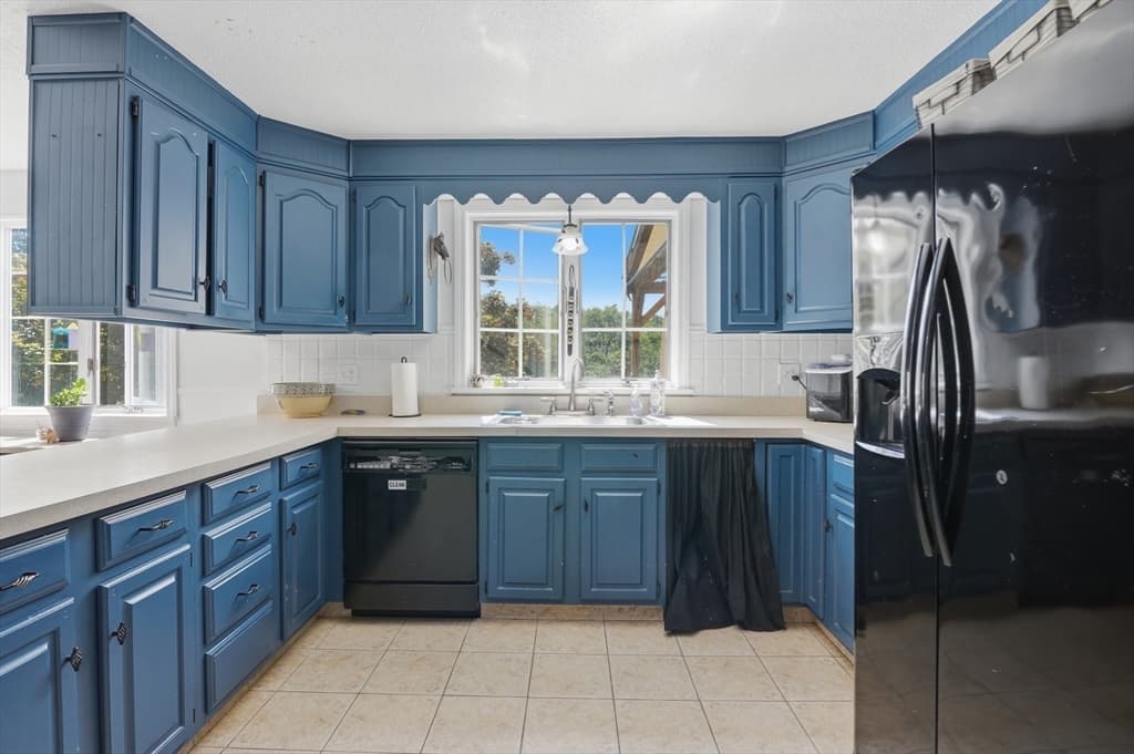 251 Mendon Street, Blackstone MA 01504 photo 9
