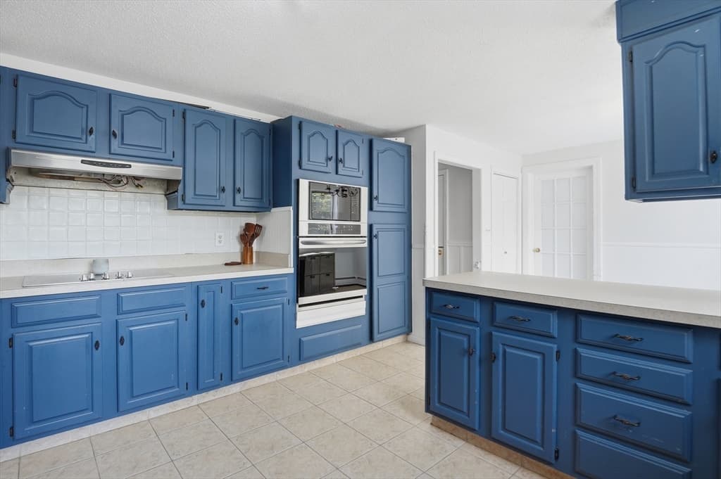 251 Mendon Street, Blackstone MA 01504 photo 8