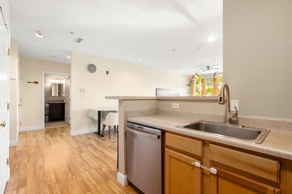 140 Railroad Avenue # B309, Norwood MA 02062 photo 3