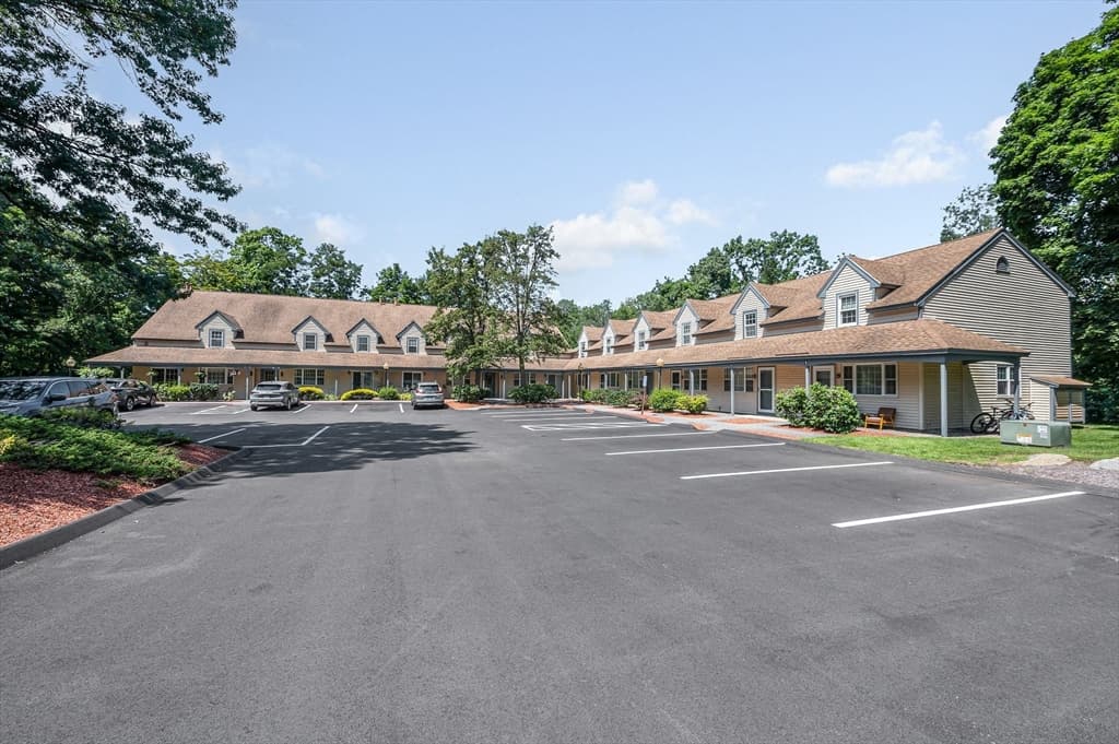 11 Kennedy Drive # 11, Chelmsford MA 01863