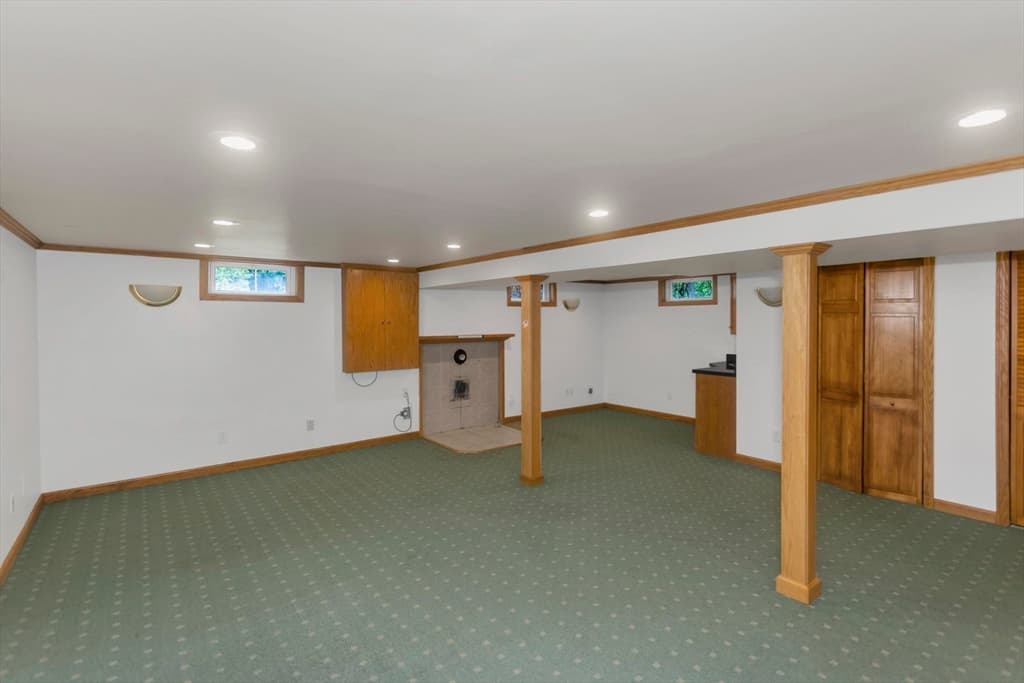 293 N Loomis St, Southwick MA 01077 photo 31