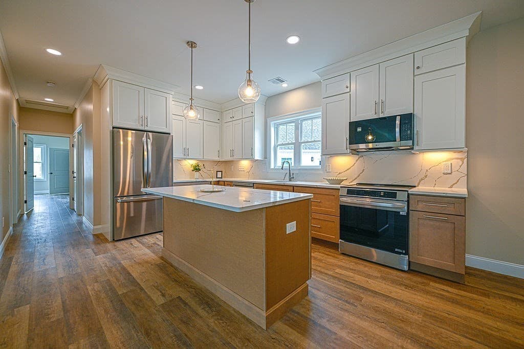 12 Meadowview Lane # B, Salisbury MA 01952