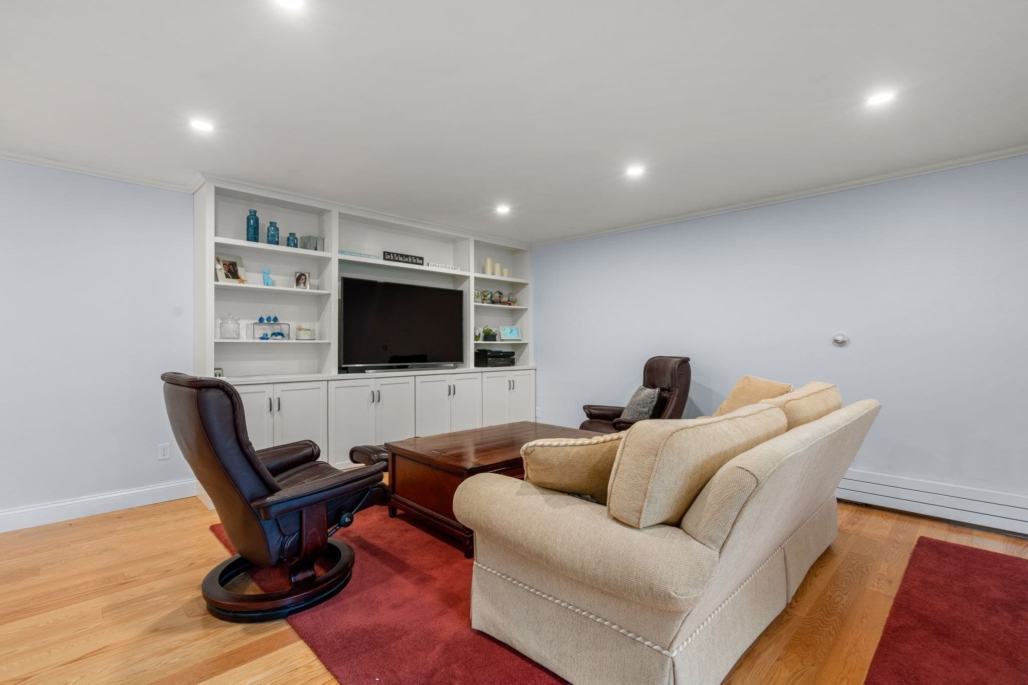 Condominium at 1210 Greendale Ave # 311, Needham MA 02492, Needham, photo 6 of 18