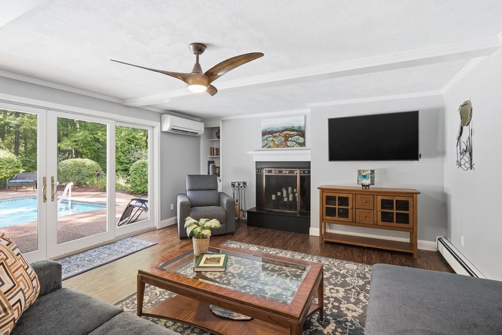 Single Family Residence at 17 Hickory Lane, Framingham MA 01701, Framingham, photo 17 of 42