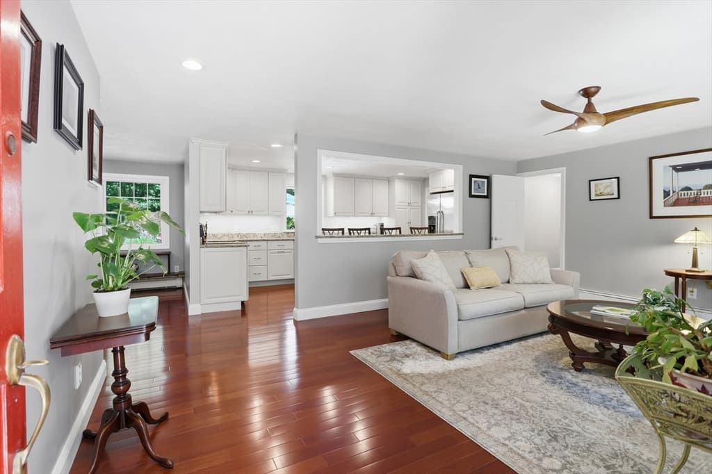 Single Family Residence at 17 Hickory Lane, Framingham MA 01701, Framingham, photo 4 of 42