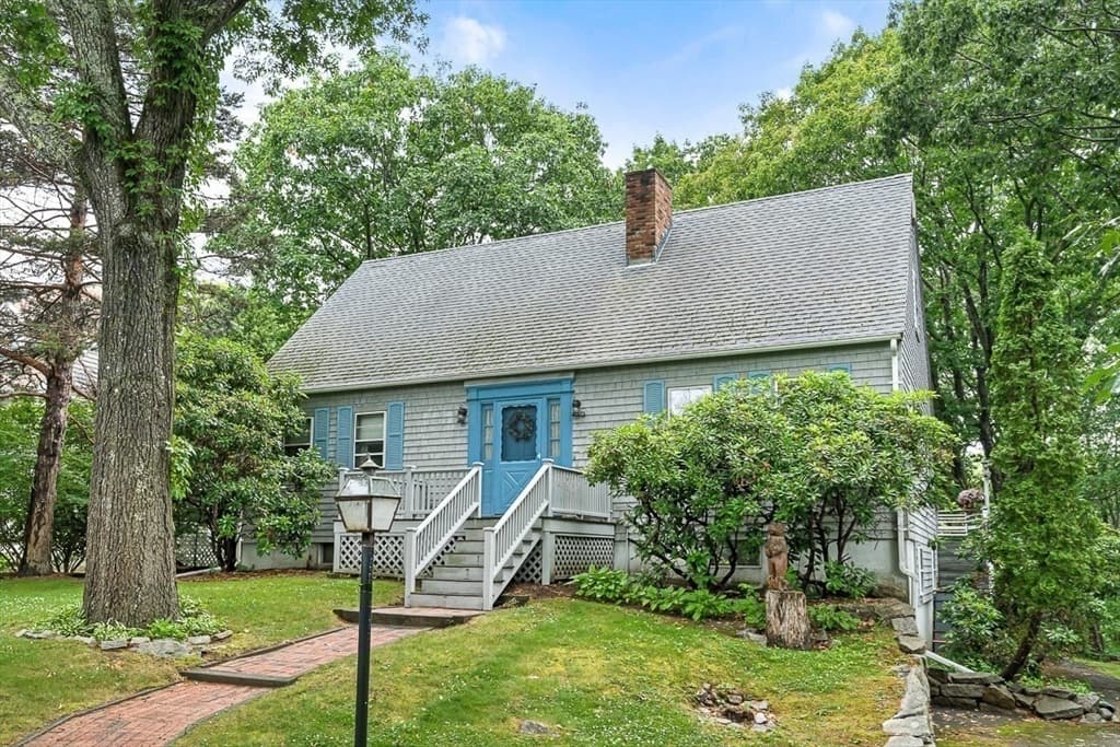6 Woodbury Lane, Rockport MA 01966 photo 2