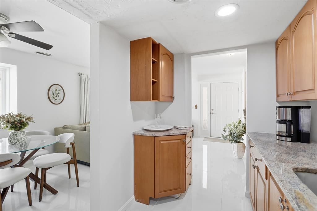 36 Meadow Pond Drive # K, Leominster MA 01453 photo 11