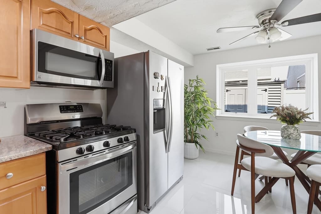 36 Meadow Pond Drive # K, Leominster MA 01453 photo 8