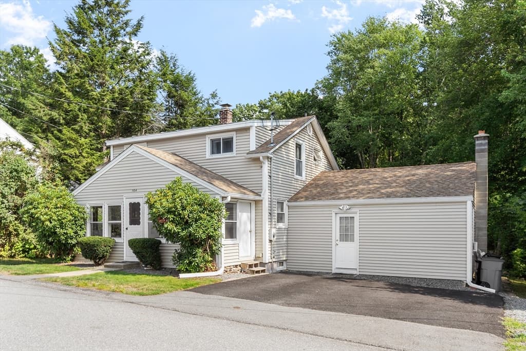 164 Coleman St, Gardner MA 01440 photo 40