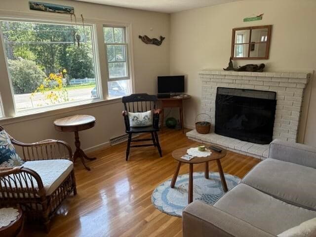 555 Shootflying Hill Rd, Barnstable MA 02632 photo 4