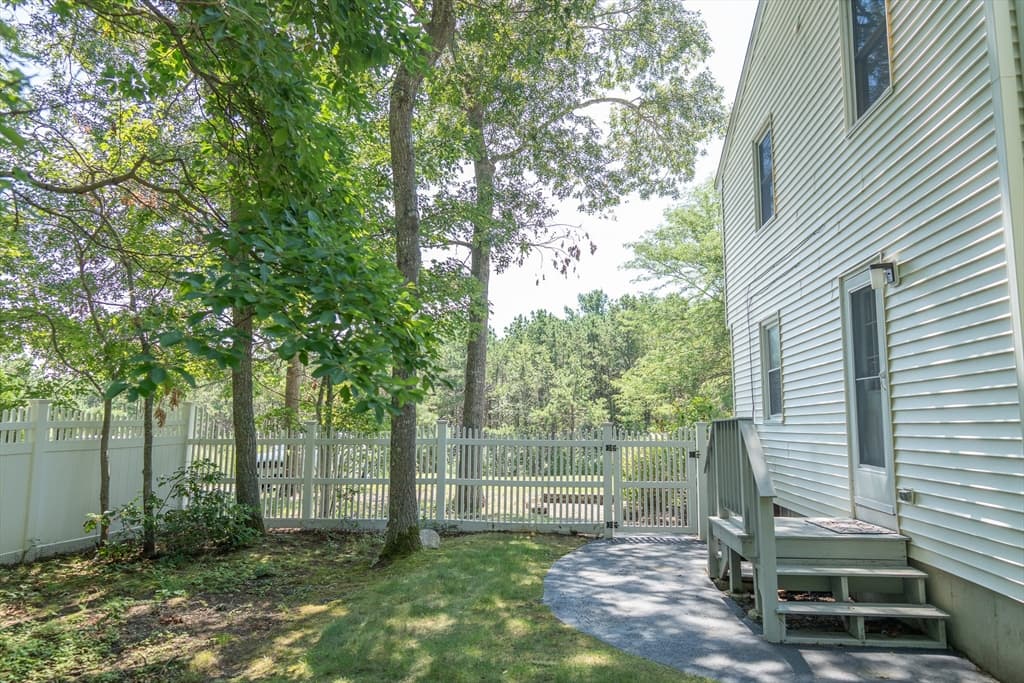 10 Pinehurst Dr, Bourne MA 02532 photo 30