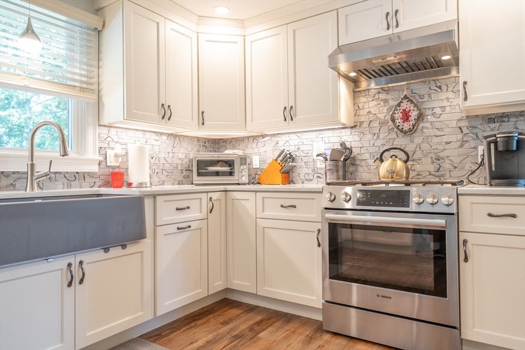 10 Pinehurst Dr, Bourne MA 02532 photo 8