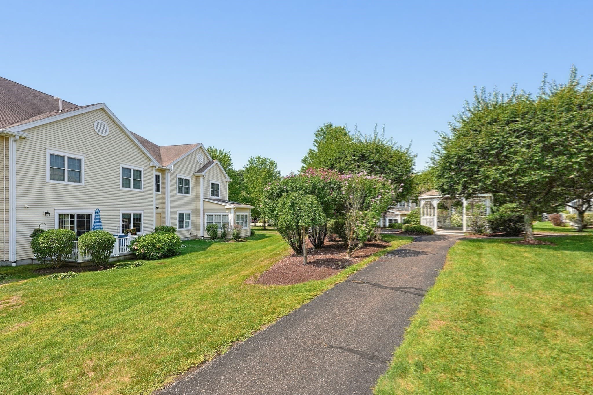 Condominium at 631 East Street # C202, Mansfield MA 02048, Mansfield, photo 32 of 35