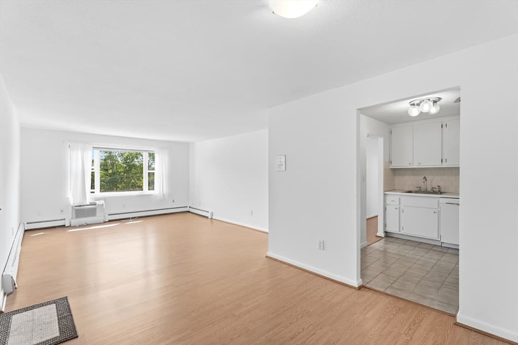 Condominium at 1 Colonial Dr # 8, Andover MA 01810, Andover, photo 3 of 32