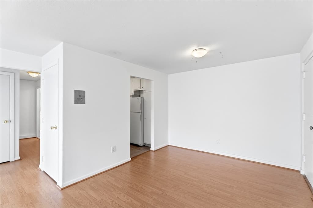 Condominium at 1 Colonial Dr # 8, Andover MA 01810, Andover, photo 9 of 32