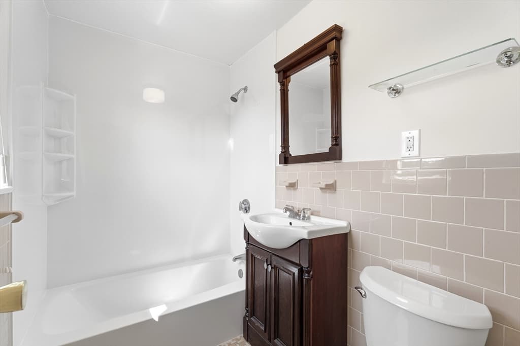 Condominium at 1 Colonial Dr # 8, Andover MA 01810, Andover, photo 18 of 32