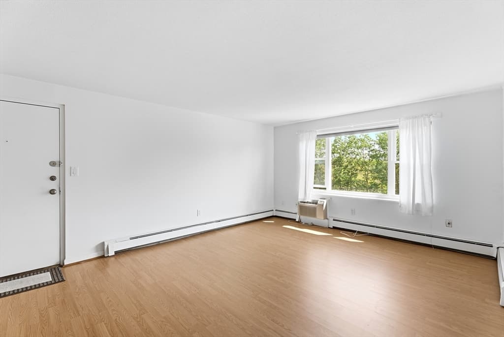 Condominium at 1 Colonial Dr # 8, Andover MA 01810, Andover, photo 11 of 32