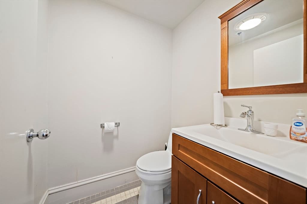 97-99 Court St, Plymouth MA 02360 photo 18